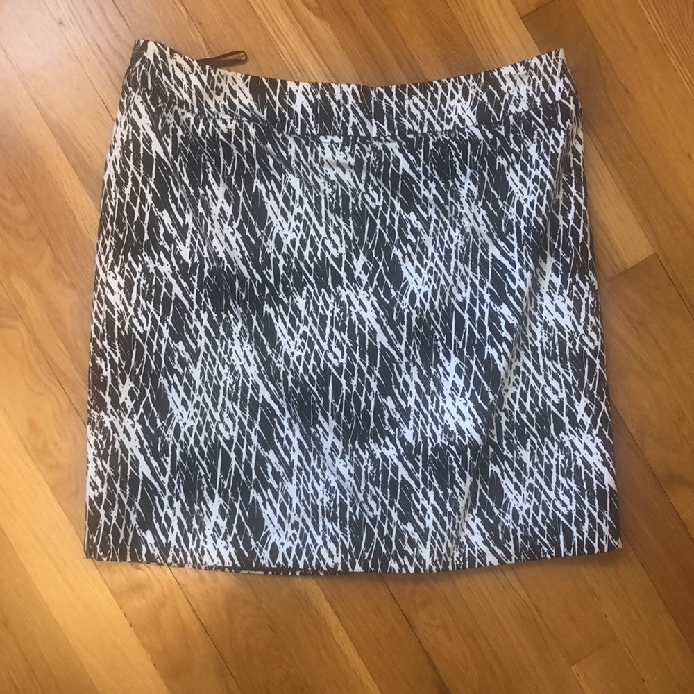 Valerie bertinelli skirt - Picture 4 of 7